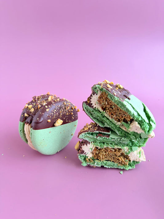 MAKRONKA DELUXE DUBAI