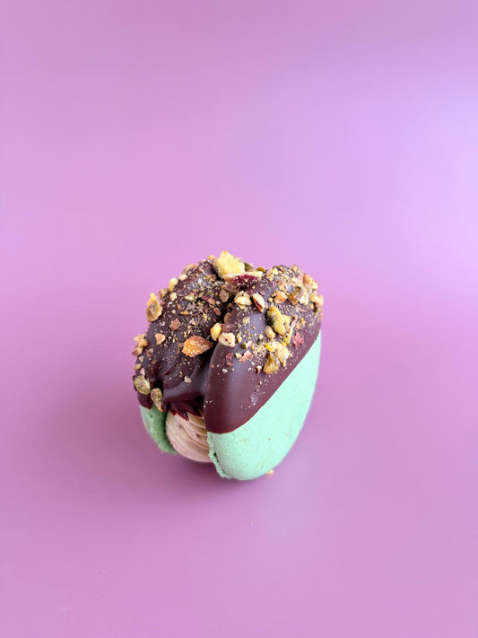 MAKRONKA DELUXE DUBAI