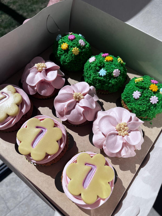 BAREVNÉ CUPCAKES
